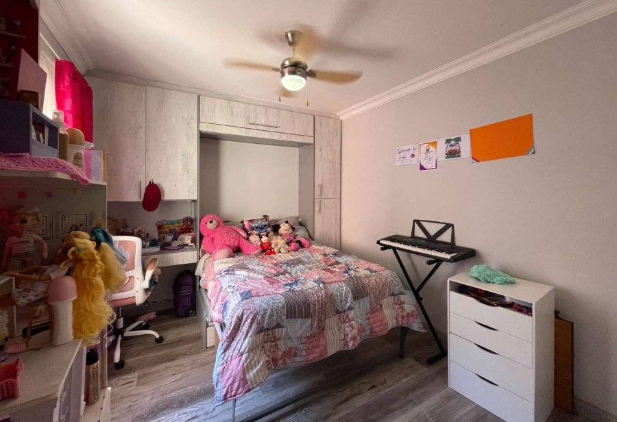 3 Bedroom Property for Sale in Seemeeu Park Western Cape